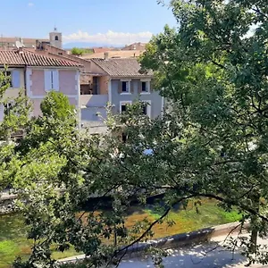 coeur-de-ville-bord-de-sorgue-70-m-duplex-lumineux-tout.fr-provencehotel.com/
